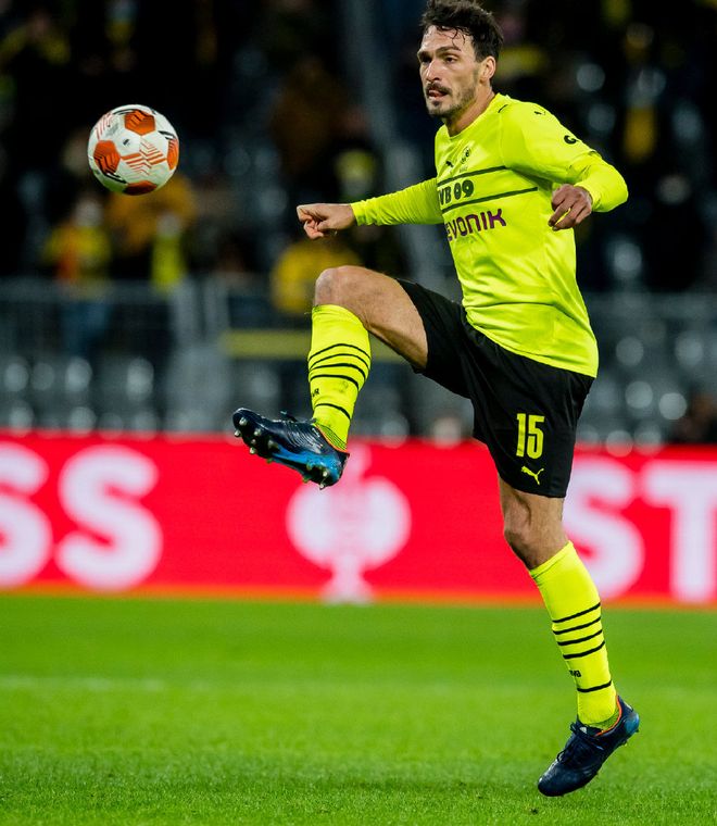 包含尼斯训练开放日，集结日远射贴柱引欢呼，德甲在即，医务组通报恢复的词条-9Games Official